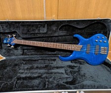 Guitare basse électrique