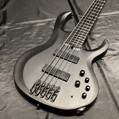 Guitare basse électrique